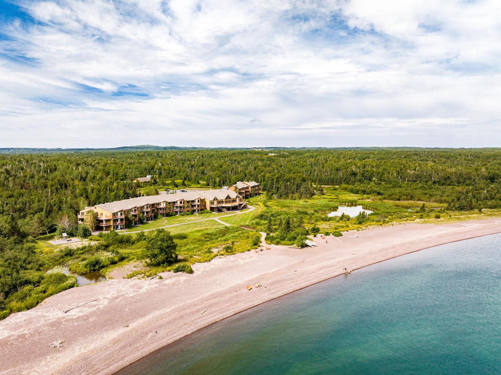 Superior Shores Resort Two Harbors Exterior photo